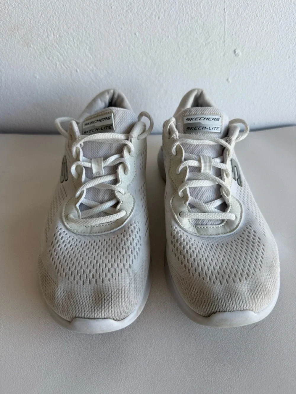 Skechers Skech-Lite White Mesh Running Sneakers‎ Women Size 8.5 Athletic